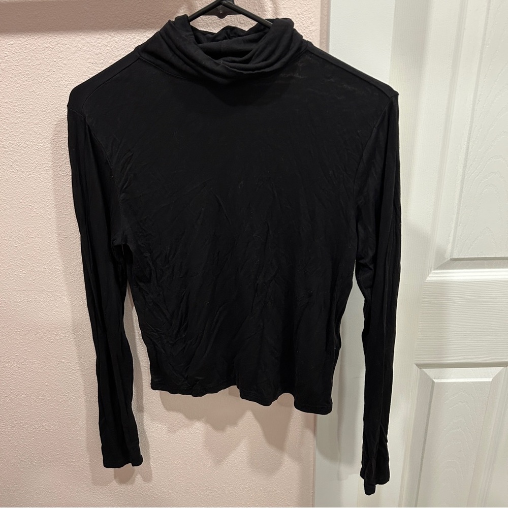 NWOT Black Turtleneck Long Sleeve Top